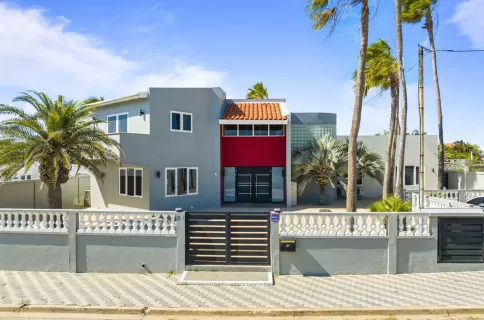 Casa Triple BBB