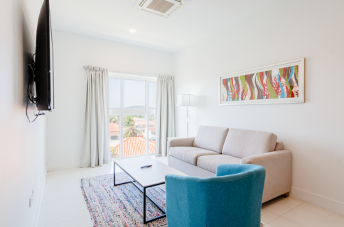 Aruba's life unit 305