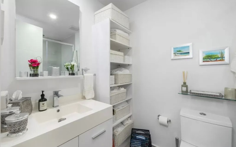 Azure Studio Unit 622-A