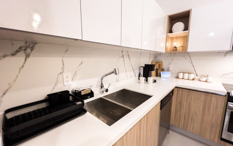 Harbour House unit 604