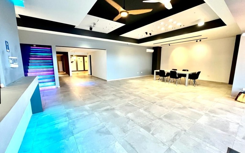 Commercial Building Eagle